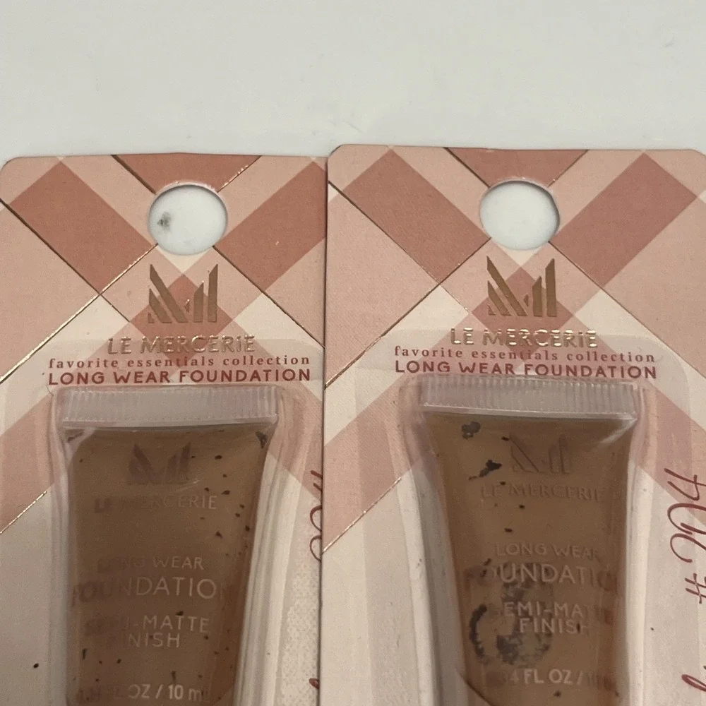 2 LE MERCERIE ESSENTIALS‎ SEMI-MATTE FINISH LIQUID FOUNDATION MEDIUM #204 New